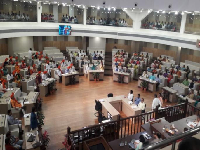 inaugurated of Municipal Hall by Constitution reading : Innovation Ideas | राज्यघटना अभिवाचनाने महापालिकेच्या सभागृहाचे उदघाटन : अभिनव कल्पना