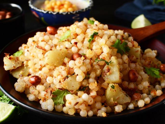 Navratri Special Fast Food how to make soft sabudana khichdi in 3 minutes without oil easy and quick fasting recipe sabudana khichdi | Navratri Special Fast Food: तेल-तूप न वापरता ३ मिनिटांत साबुदाणा खिचडी, चिकट-कडक होणार नाही- खिचडी होईल मऊ-परफेक्ट