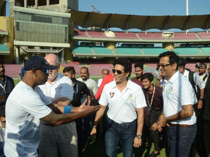 Sachin Tendulkar Exclusive: you can learn new which from each games | Sachin Tendulkar Exclusive : प्रत्येक खेळातून नवीन गोष्ट शिकता येते....