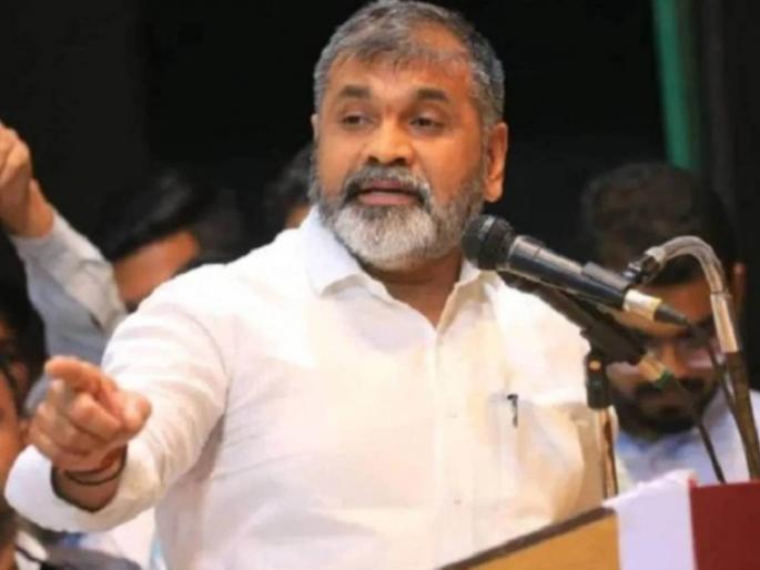 lok sabha election 2024 people representatives hit by inconvenience at polling stations by lack of sheds not enough fans in mumbai | लोकप्रतिनिधींना मतदान केंद्रांवरील गैरसोयींचा फटका; शेडचा अभाव, पुरेसे पंखेच नव्हते lok sabha election 2024 people representatives hit by inconvenience at polling stations by lack of sheds not enough fans in mumbai | लोकप्रतिनिधींना मतदान केंद्रांवरील गैरसोयींचा फटका; शेडचा अभाव, पुरेसे पंखेच नव्हते