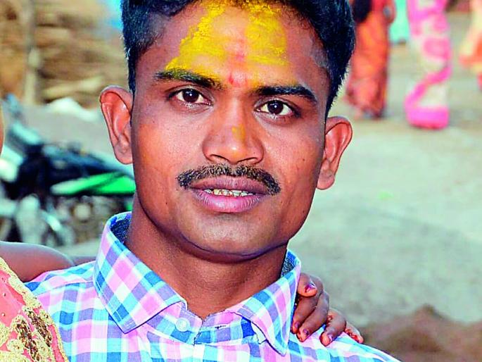 Sangli: The murder of the youth in the area, the incident took place from the promise of land | सांगली : आष्ट्यात तरुणाचा खून हल्लेखोर पसार, जागेच्या वादातून घटना Sangli: The murder of the youth in the area, the incident took place from the promise of land | सांगली : आष्ट्यात तरुणाचा खून हल्लेखोर पसार, जागेच्या वादातून घटना