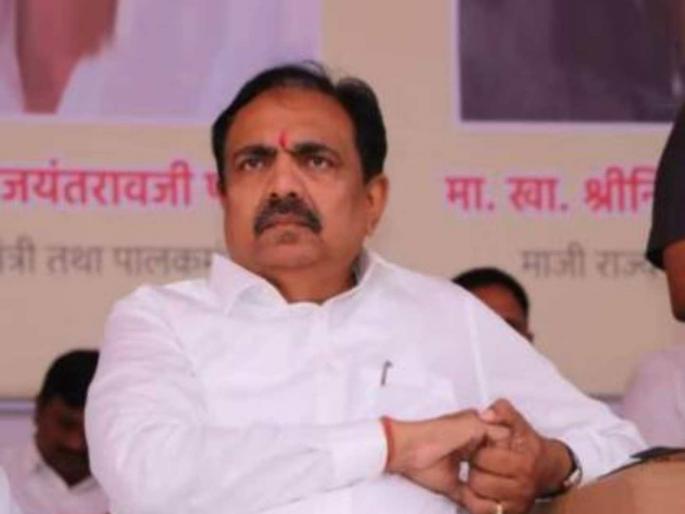 Sachin Vaze has made serious allegations against Jayant Patil | फडणवीसांना पाठवलेल्या पत्रात जयंत पाटलांचे नाव; वसुली प्रकरणात सचिन वाझेचा मोठा गौप्यस्फोट Sachin Vaze has made serious allegations against Jayant Patil | फडणवीसांना पाठवलेल्या पत्रात जयंत पाटलांचे नाव; वसुली प्रकरणात सचिन वाझेचा मोठा गौप्यस्फोट