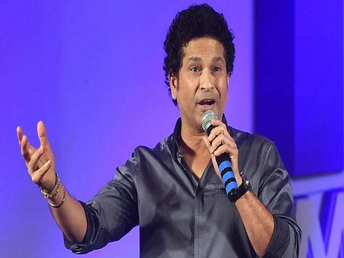 Sachin Tendulkar does push-ups to raise Rs 15 lakh for families of Pulwama martyrs, Video | पुलवामा शहिदांसाठी सचिन तेंडुलकरचे 'पूश-अप्स'; उभारला 15 लाखांचा निधी