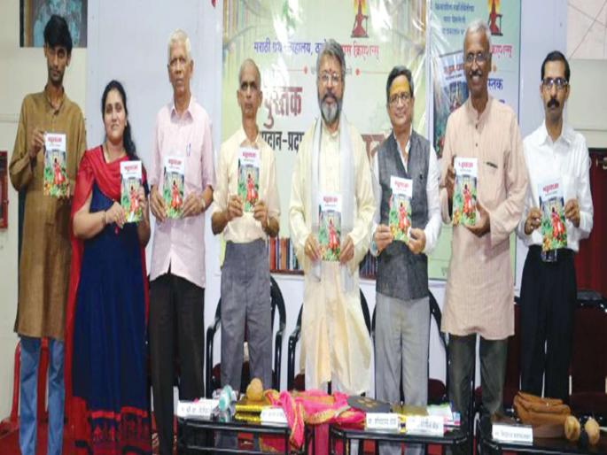 Now writing communal history | आता जातीयवादी इतिहास लिहिला जातोय Now writing communal history | आता जातीयवादी इतिहास लिहिला जातोय