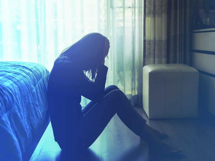 16-year-old girl raped by Instagram friend in gurugram hotel; Nude photos of daughter sent to mother | १६ वर्षीय युवतीवर Instagram फ्रेंडचा बलात्कार; आईला पाठवले मुलीचे नग्न फोटो 16-year-old girl raped by Instagram friend in gurugram hotel; Nude photos of daughter sent to mother | १६ वर्षीय युवतीवर Instagram फ्रेंडचा बलात्कार; आईला पाठवले मुलीचे नग्न फोटो