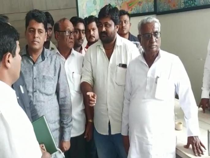 Take Preventive action against Sadabhau Khot and remove from member of legislative assembly : Adv. Amit Shinde | सदाभाऊ खोत यांच्यावर प्रतिबंधात्मक कारवाई करून आमदारकी रद्द करा : अ‍ॅड. अमित शिंदे