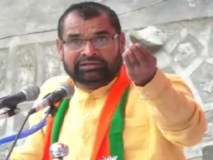 Maharashtra Assembly Election 2024 : sadabhau khot again controversial statement on sanjay raut after sharad pawar | सदाभाऊंची जीभ पुन्हा घसरली; संजय राऊतांना म्हणाले, "कितीही साबण, शाम्पू लावला तरी..." Maharashtra Assembly Election 2024 : sadabhau khot again controversial statement on sanjay raut after sharad pawar | सदाभाऊंची जीभ पुन्हा घसरली; संजय राऊतांना म्हणाले, "कितीही साबण, शाम्पू लावला तरी..."