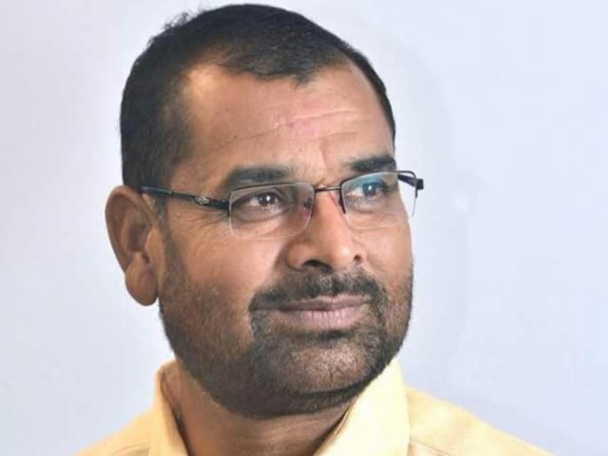 sadbhau khot will launch new party dismissing executive committee | रयत क्रांतीची कार्यकारिणी बरखास्त; सदाभाऊ खोत नवीन पक्ष काढणार sadbhau khot will launch new party dismissing executive committee | रयत क्रांतीची कार्यकारिणी बरखास्त; सदाभाऊ खोत नवीन पक्ष काढणार