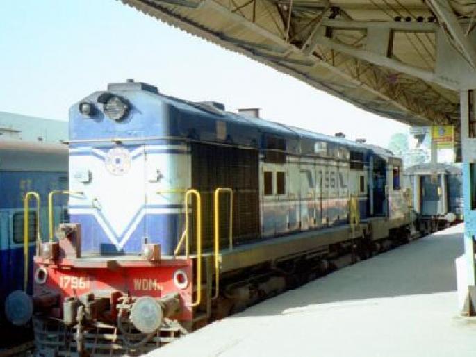 Cleanliness of cleanliness | स्वच्छतेचा घडा पालथा Cleanliness of cleanliness | स्वच्छतेचा घडा पालथा