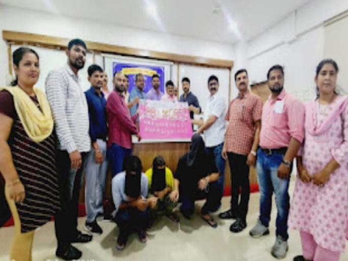 Three arrested in theft of Vijayalakshmi jewelers shop in Ulhasnagar | उल्हासनगरात विजयालक्ष्मी ज्वलर्स दुकानाच्या चोरीतील तिघांना अटक Three arrested in theft of Vijayalakshmi jewelers shop in Ulhasnagar | उल्हासनगरात विजयालक्ष्मी ज्वलर्स दुकानाच्या चोरीतील तिघांना अटक