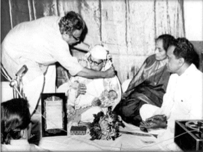 Vande Mataram and Swarayatri of Buddha Vandana | वंदे मातरम् अन् बुद्ध वंदनेचे स्वरयात्री Vande Mataram and Swarayatri of Buddha Vandana | वंदे मातरम् अन् बुद्ध वंदनेचे स्वरयात्री