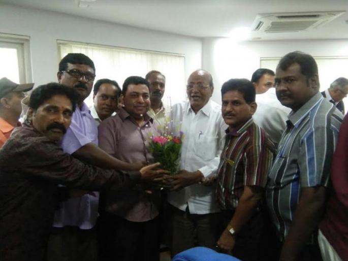 There is no implementation of the decision taken after 30 years ago for cleaning workers' convenience | सफाई कामगारांच्या सोई-सुविधांसाठी ३० वर्षांपूर्वी घेतलेल्या निर्णयाची अद्याप अंमलबजावणीच नाही