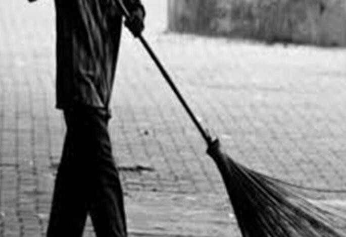 Disposal of outsourcing contract deposit case | आऊटसोर्सिंग ठेक्यातील अनामत प्रकरणी याचिका निकाली Disposal of outsourcing contract deposit case | आऊटसोर्सिंग ठेक्यातील अनामत प्रकरणी याचिका निकाली