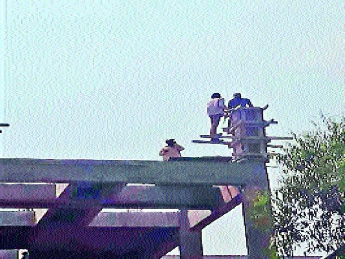 Industrial safety only on paper! National Security Week's Fares | औद्योगिक सुरक्षा फक्त कागदावरच! राष्ट्रीय सुरक्षा सप्ताहाचा फार्स Industrial safety only on paper! National Security Week's Fares | औद्योगिक सुरक्षा फक्त कागदावरच! राष्ट्रीय सुरक्षा सप्ताहाचा फार्स