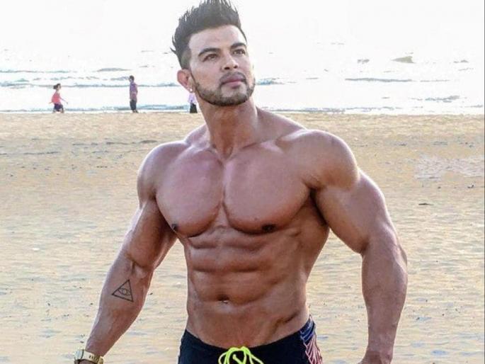 The actor has registered complain against three people who viral objectionable post on social media | सोशल मीडियावर अश्लील पोस्ट करणाऱ्यांविरोधात अभिनेत्याने केली तक्रार The actor has registered complain against three people who viral objectionable post on social media | सोशल मीडियावर अश्लील पोस्ट करणाऱ्यांविरोधात अभिनेत्याने केली तक्रार