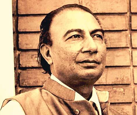 Memory of Sahir.. - Legendary Poet Sahir Ludhianavi's Priceless Notes, Poems Found In Scrap.. | जिन्हें नाज़ है हिंद पर.. Memory of Sahir.. - Legendary Poet Sahir Ludhianavi's Priceless Notes, Poems Found In Scrap.. | जिन्हें नाज़ है हिंद पर..