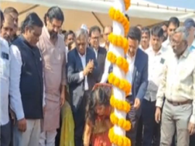 The ceremony for the erection of the pandal for the 99th All India Marathi Literary Conference was held in Satara | साहित्य संमेलन समाजाचे मन समृद्ध करते - शरणकुमार लिंबाळे The ceremony for the erection of the pandal for the 99th All India Marathi Literary Conference was held in Satara | साहित्य संमेलन समाजाचे मन समृद्ध करते - शरणकुमार लिंबाळे