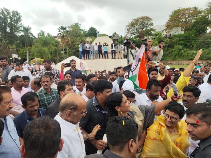 NCP will show their place to the breakers; Sharad Pawar's warning on Preetisangam Satara karad after Ajit pawar jolt | राष्ट्रवादी फोडणाऱ्यांना त्यांची जागा दाखवणार; शरद पवारांचा प्रीतीसंगमावरून इशारा NCP will show their place to the breakers; Sharad Pawar's warning on Preetisangam Satara karad after Ajit pawar jolt | राष्ट्रवादी फोडणाऱ्यांना त्यांची जागा दाखवणार; शरद पवारांचा प्रीतीसंगमावरून इशारा