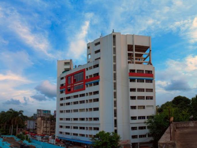Hospital's negligence; Demand to register a case against Sahyadri in couple's death case | रुग्णालयाकडून हलगर्जीपणाचा; दाम्पत्याच्या मृत्यूप्रकरणी सह्याद्रीविरुद्ध गुन्हा दाखल करण्याची मागणी Hospital's negligence; Demand to register a case against Sahyadri in couple's death case | रुग्णालयाकडून हलगर्जीपणाचा; दाम्पत्याच्या मृत्यूप्रकरणी सह्याद्रीविरुद्ध गुन्हा दाखल करण्याची मागणी