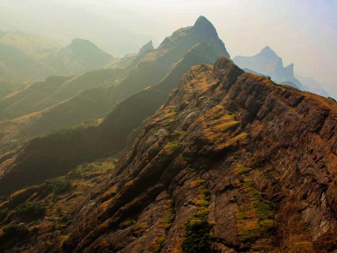 Establishment of Kolhapur District Mountaineering Society | कोल्हापूर जिल्हा गिर्यारोहण संस्थेची स्थापना, अध्यक्षपदी अमर अडके Establishment of Kolhapur District Mountaineering Society | कोल्हापूर जिल्हा गिर्यारोहण संस्थेची स्थापना, अध्यक्षपदी अमर अडके