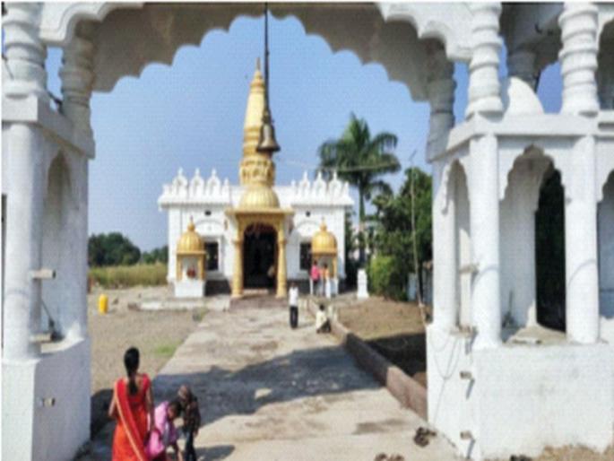 3 crore Sai temple built in his hometown; | जन्मगावी बांधले ३ कोटींचे साई मंदिर; पार्लरमालकाची अनोखी श्रद्धा 3 crore Sai temple built in his hometown; | जन्मगावी बांधले ३ कोटींचे साई मंदिर; पार्लरमालकाची अनोखी श्रद्धा