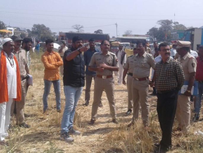 Inspection of sailani piligrime spot by collector and sp | बुलडाणा जिल्हाधिकारी, पोलीस अधिक्षकांकडून सैलानी यात्रा परिसराची पाहणी Inspection of sailani piligrime spot by collector and sp | बुलडाणा जिल्हाधिकारी, पोलीस अधिक्षकांकडून सैलानी यात्रा परिसराची पाहणी