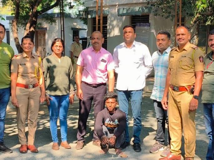 Thane's 'Don', who has been dodging for five years, was picked up from the Varsi festival in Jalgaon | पाच वर्षांपासून चकमा देणाऱ्या ठाण्याच्या ‘डॉन’ला जळगावातील वर्सी महोत्सवातून उचलले Thane's 'Don', who has been dodging for five years, was picked up from the Varsi festival in Jalgaon | पाच वर्षांपासून चकमा देणाऱ्या ठाण्याच्या ‘डॉन’ला जळगावातील वर्सी महोत्सवातून उचलले