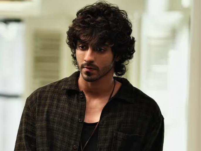 saiyaara movie actor ahaan pande talk about made reels to get work in movies | "सिनेमात काम मिळावं म्हणून मी रिल्स बनवले"; 'सैयारा' स्टार अहान पांडेचा मोठा खुलासा saiyaara movie actor ahaan pande talk about made reels to get work in movies | "सिनेमात काम मिळावं म्हणून मी रिल्स बनवले"; 'सैयारा' स्टार अहान पांडेचा मोठा खुलासा