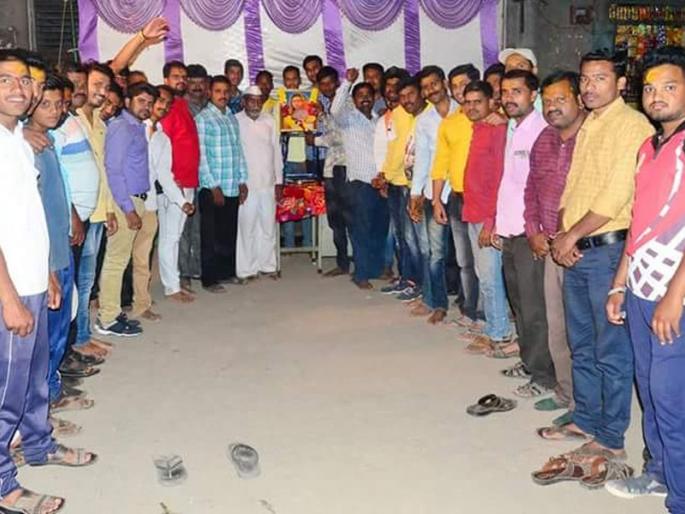 Celebrated by Ahilyadevi Holkar Punyathithi social utility programs at Sakegaon | साकेगाव येथे अहिल्यादेवी होळकर पुण्यतिथी समाजोपयोगी कार्यक्रमांनी साजरी