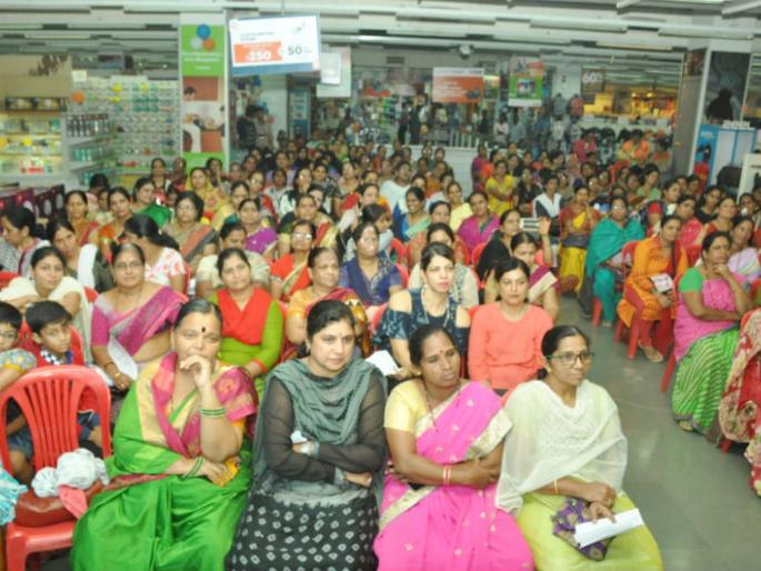 Shantanu Gupte's delicious recipes are inspired by the sorcery recipes | शंतनू गुप्ते यांच्या लज्जतदार पाककृतींची सोलापूरातील सखींना भुरळ