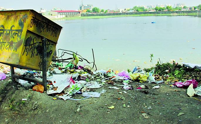 The condition of five major lakes in Nagpur city is very bad | नागपूर शहरातील प्रमुख पाच तलावांची स्थिती अत्यंत वाईट 
