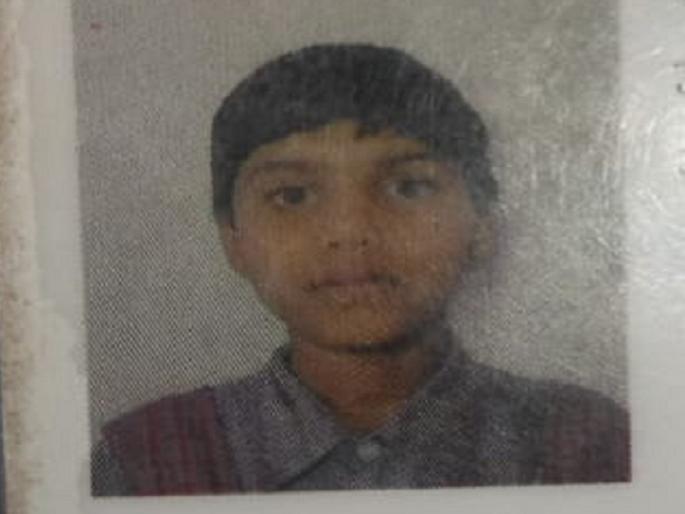 Student suicides due to scarcity of poor result in 10th standard | दहावीत कमी गुण पडण्याच्या धास्तीने विद्यार्थीनीची आत्महत्या Student suicides due to scarcity of poor result in 10th standard | दहावीत कमी गुण पडण्याच्या धास्तीने विद्यार्थीनीची आत्महत्या