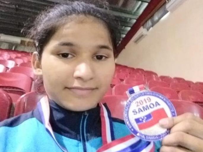 sakshi maske wins silver medal in Commonwealth games | पुसदच्या शिरपेचात मानाचा तुरा; कॉमनवेल्थमध्ये साक्षीला रौप्यपदक sakshi maske wins silver medal in Commonwealth games | पुसदच्या शिरपेचात मानाचा तुरा; कॉमनवेल्थमध्ये साक्षीला रौप्यपदक