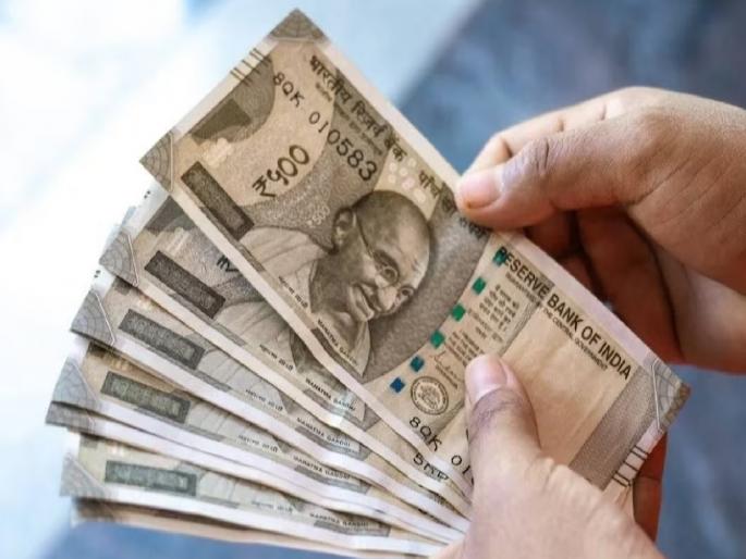They say that the current month's salary will be paid before Ganeshotsav; July salaries of 14,000 teachers and employees are due | म्हणे, चालू महिन्याचे वेतन गणेशोत्सवापूर्वी देणार; १४ हजार शिक्षक-कर्मचाऱ्यांचे जुलैचेच वेतन थकले