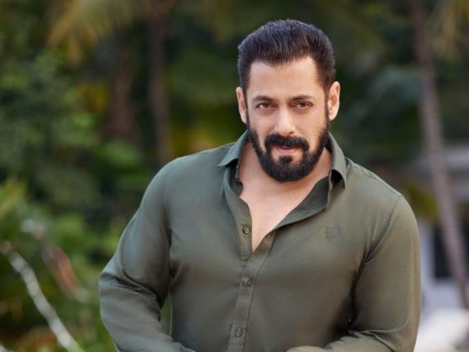 Salman Khan had not expressed love for many years, but now she came forward and ... | सलमान खानने कित्येक वर्ष व्यक्त केले नव्हते प्रेम, पण आता ती समोर आली आणि... Salman Khan had not expressed love for many years, but now she came forward and ... | सलमान खानने कित्येक वर्ष व्यक्त केले नव्हते प्रेम, पण आता ती समोर आली आणि...