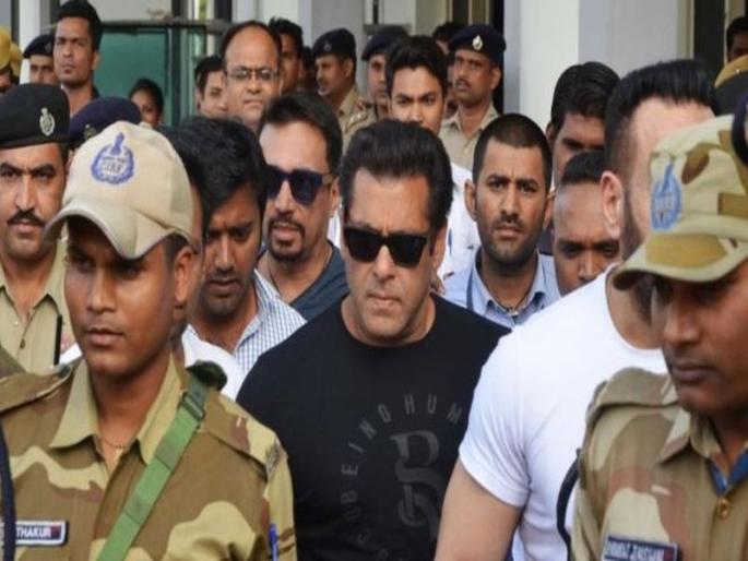 Blackbuck Poaching Case: Hearing on Salman's bail application today | LIVE Blackbuck Poaching Case: सलमानला आजची रात्रही काढावी लागणार तुरुंगात,जामिनावर उद्या सुनावणी Blackbuck Poaching Case: Hearing on Salman's bail application today | LIVE Blackbuck Poaching Case: सलमानला आजची रात्रही काढावी लागणार तुरुंगात,जामिनावर उद्या सुनावणी