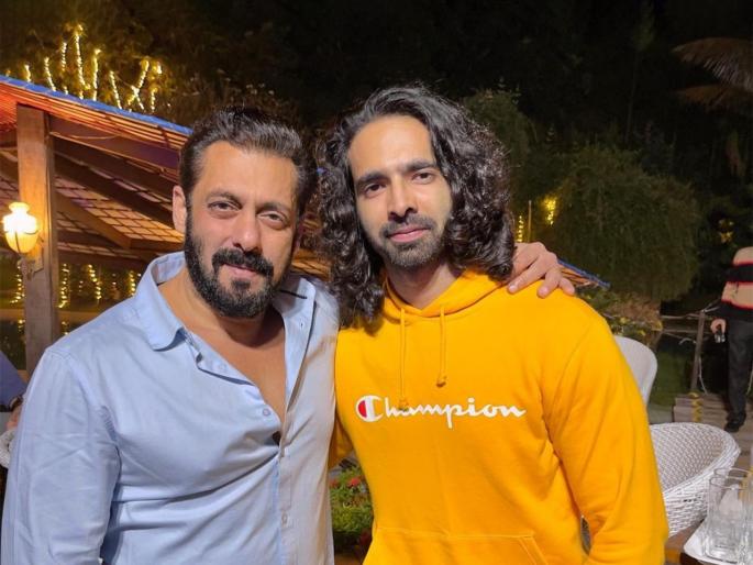 Salman khan to launch his bodyguard Shera son Tiger in bollywood | चर्चेत आलेला हा अबीर आहे तरी कोण?, ज्याला लाँच करणारेय सलमान खान Salman khan to launch his bodyguard Shera son Tiger in bollywood | चर्चेत आलेला हा अबीर आहे तरी कोण?, ज्याला लाँच करणारेय सलमान खान