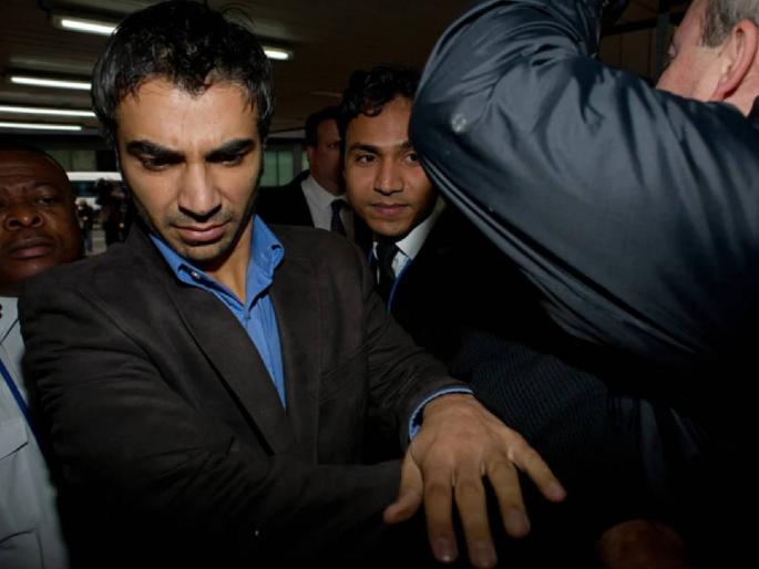 The PCB has appointed former international cricketers Kamran Akmal, Rao Iftikhar Anjum and Salman Butt as consultant members to chief selector Wahab Riaz. Butt  return from a five-year ban for his role in the spot-fixing scandal of 2010 | स्पॉट फिक्सिंगमध्ये ५ वर्षांची शिक्षा भोगलेला खेळाडू पाकिस्तानचा संघ निवडणार आहे, PCB चा निर्णय