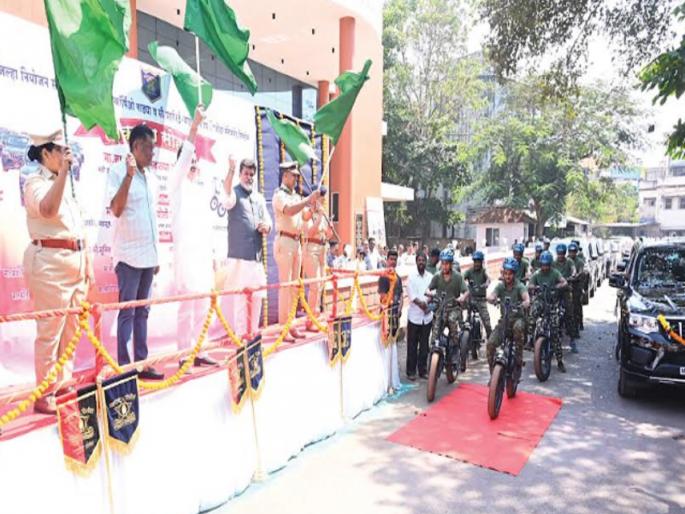 The police protecting the public needs to be modern says minister Uday Samant VMS system launched by Ratnagiri Police Force | जनतेचे रक्षण करणारे पोलिस आधुनिकच हवेत : उदय सामंत; रत्नागिरी पोलिस दलामार्फत व्हीएमएस प्रणाली सुरू The police protecting the public needs to be modern says minister Uday Samant VMS system launched by Ratnagiri Police Force | जनतेचे रक्षण करणारे पोलिस आधुनिकच हवेत : उदय सामंत; रत्नागिरी पोलिस दलामार्फत व्हीएमएस प्रणाली सुरू