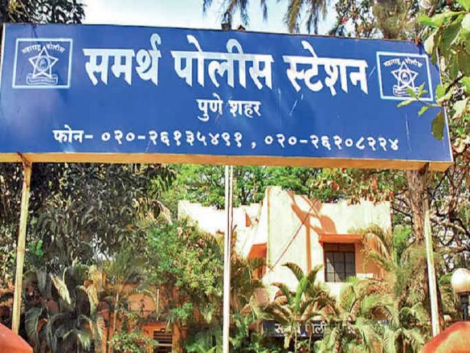 Youth ends life due to harassment of private moneylenders, crime against others | Pune: खासगी सावकारांच्या तगाद्यामुळे तरुणाने संपवले जीवन, दाेन जणांविरुद्ध गुन्हा Youth ends life due to harassment of private moneylenders, crime against others | Pune: खासगी सावकारांच्या तगाद्यामुळे तरुणाने संपवले जीवन, दाेन जणांविरुद्ध गुन्हा