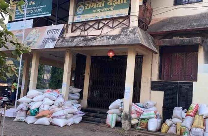 So far 82,000 quintals of paddy has been procured during the kharif season | खरीप हंगामात आतापर्यंत ८२ हजार क्विंटल भात खरेदी So far 82,000 quintals of paddy has been procured during the kharif season | खरीप हंगामात आतापर्यंत ८२ हजार क्विंटल भात खरेदी