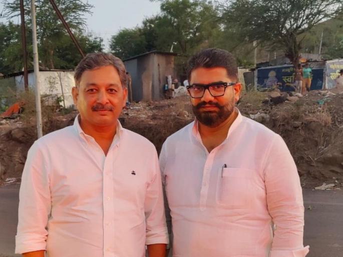 Sudden meeting of Sambhaji Raje Chhatrapati and Shivendra Raje | संभाजीराजे छत्रपती आणि शिवेंद्रराजेंची अचानक भेट, राजकीय वर्तुळात चर्चांना उधाण  Sudden meeting of Sambhaji Raje Chhatrapati and Shivendra Raje | संभाजीराजे छत्रपती आणि शिवेंद्रराजेंची अचानक भेट, राजकीय वर्तुळात चर्चांना उधाण