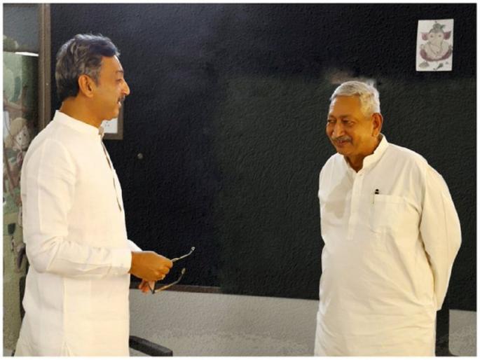 Sambhaji Raje Chhatrapati shared emotional post for Shahu Maharaj Chhatrapati lok sabha kolhapur congress | "अभिनंदन बाबा..," संभाजीराजे छत्रपतींची शाहू महाराज छत्रपतींसाठी भावनिक पोस्ट Sambhaji Raje Chhatrapati shared emotional post for Shahu Maharaj Chhatrapati lok sabha kolhapur congress | "अभिनंदन बाबा..," संभाजीराजे छत्रपतींची शाहू महाराज छत्रपतींसाठी भावनिक पोस्ट