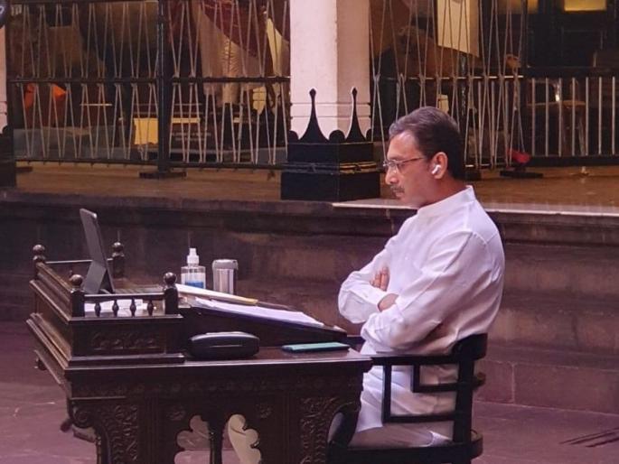 It is distressing to give a wrong history of the old palace architecture | जुना राजवाडा वास्तूचा चुकीचा इतिहास मांडणे क्लेशदायक It is distressing to give a wrong history of the old palace architecture | जुना राजवाडा वास्तूचा चुकीचा इतिहास मांडणे क्लेशदायक