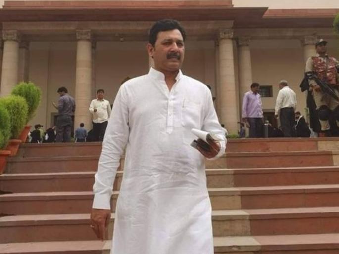 Sambhajiraje Chhatrapati reacted on SC stays implementation of 2018 Maharashtra law granting reservation to Marathas | मराठा समाजाशी कुणी दगाफटका करत असेल, तर...; संभाजीराजेंचा इशारा Sambhajiraje Chhatrapati reacted on SC stays implementation of 2018 Maharashtra law granting reservation to Marathas | मराठा समाजाशी कुणी दगाफटका करत असेल, तर...; संभाजीराजेंचा इशारा