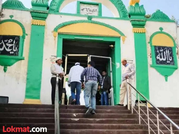 Evidence found that there was a temple at the site of the Shahi Jama Masjid in Sambhal! What is in the commission's report? | संभलच्या शाही जामा मशिदीच्या ठिकाणी मंदिर असल्याचे मिळाले पुरावे! आयोगाच्या रिपोर्टमध्ये काय? Evidence found that there was a temple at the site of the Shahi Jama Masjid in Sambhal! What is in the commission's report? | संभलच्या शाही जामा मशिदीच्या ठिकाणी मंदिर असल्याचे मिळाले पुरावे! आयोगाच्या रिपोर्टमध्ये काय?
