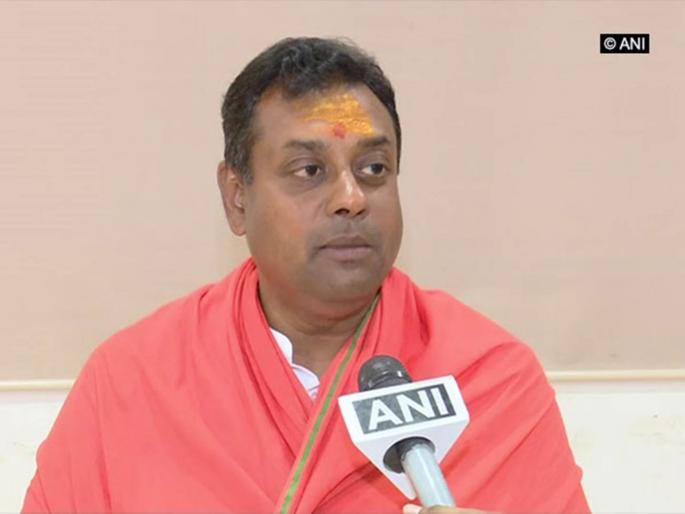 Lok Sabha Election 2019 sambit patra loses to bjds pinaki mishra in puri | भाजपला मोठा धक्का; संबित पात्रा यांचा पराभव Lok Sabha Election 2019 sambit patra loses to bjds pinaki mishra in puri | भाजपला मोठा धक्का; संबित पात्रा यांचा पराभव