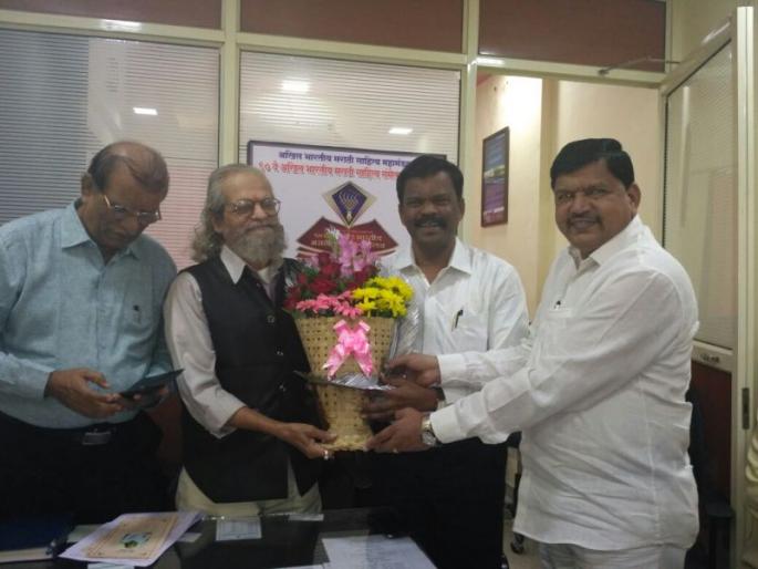 akhil bhartiya marathi sahitya sammelan | बडोदा साहित्य संमेलनात मराठी भाषेच्या अभिजात दर्जाची घोषणा होईल, अध्यक्षपदाच्या रिंगणातील उमेदवार रविंद्र गुर्जर यांचा विश्वास akhil bhartiya marathi sahitya sammelan | बडोदा साहित्य संमेलनात मराठी भाषेच्या अभिजात दर्जाची घोषणा होईल, अध्यक्षपदाच्या रिंगणातील उमेदवार रविंद्र गुर्जर यांचा विश्वास