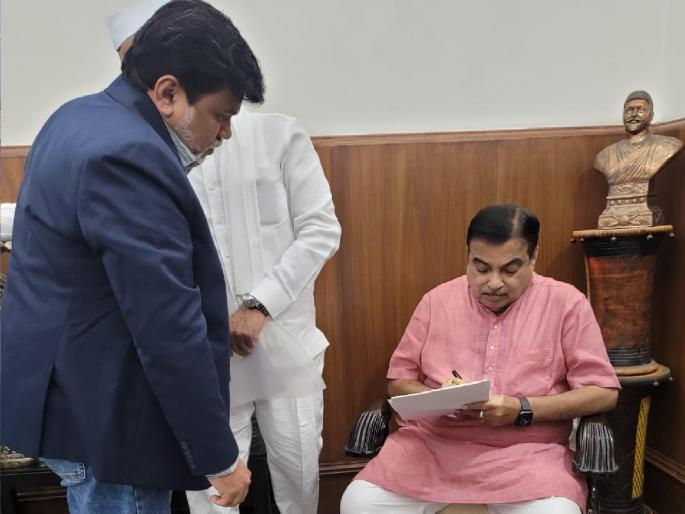Nivli- Jaigad road will be four lane road, Union Minister Nitin Gadkari gave the information | निवळी- जयगड रस्त्याचे चौपदरीकरण होणार, केंद्रीयमंत्री नितीन गडकरींनी दिली माहिती