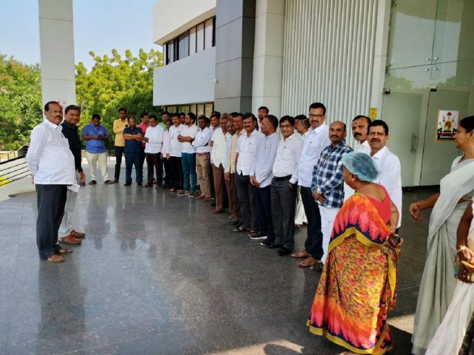 Government and teaching and non-teaching staff on indefinite strike from December 14 | सरकारी अन् शिक्षक-शिक्षकेत्तर कर्मचारी १४ डिसेंबर पासून बेमुदत संपावर  Government and teaching and non-teaching staff on indefinite strike from December 14 | सरकारी अन् शिक्षक-शिक्षकेत्तर कर्मचारी १४ डिसेंबर पासून बेमुदत संपावर